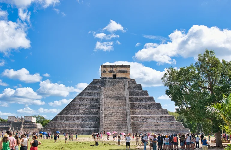 Chich&eacute;n Itz&aacute;