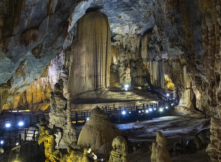 Phong Nha Cave