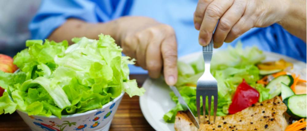 5 Best Food Items for Senior Citizens to Stay Healthy