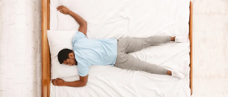 नसों की बीमारी वाले सोते समय तकिया कहां लगाएं | best position to sleep with  nerve pain - India TV Hindi